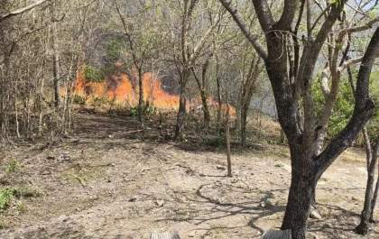 Incêndio em Bodoquena chega ao terceiro dia e atinge áreas turísticas
