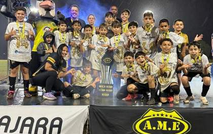 Sub-12 do Clube Atlético Paulista conquista título da Copa dos Campeões