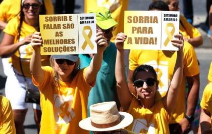 Pediatras alertam para aumento de autoagressão entre adolescentes no Brasil