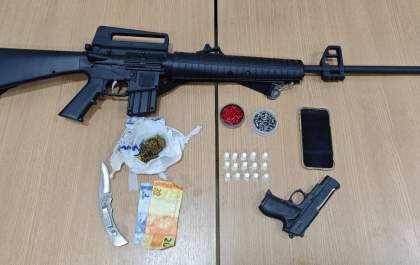 Homem é preso por tráfico de drogas