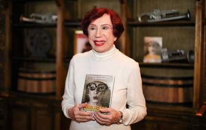 Morre Berta Loran, ícone do humor brasileiro, aos 99 anos