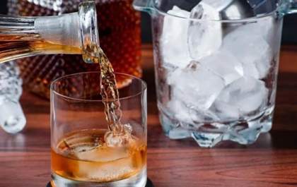 Câmara aprova urgência para tornar falsificação de bebidas crime hediondo