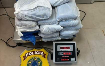 PF prende mulher com mais de 36 kg de droga em aeroporto