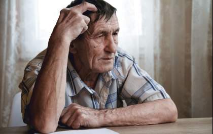 Pesquisas brasileiras avançam em diagnóstico precoce do Alzheimer com exame de sangue