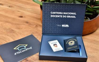 Professores já podem solicitar a Carteira Nacional Docente do Brasil (CNDB)