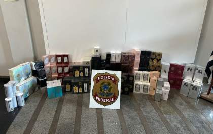 Homem é preso com mais de R$ 100 mil em perfumes contrabandeados