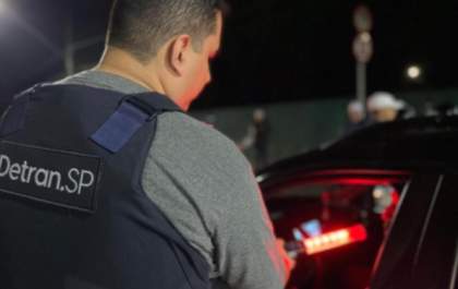Dez motoristas recusam bafômetro em fiscalização em Guararapes