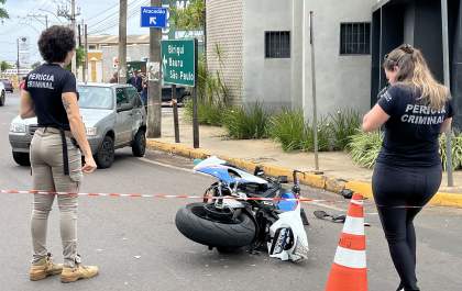 Motociclista fica ferido em colisão com carro após o pontilhão da Aguapeí