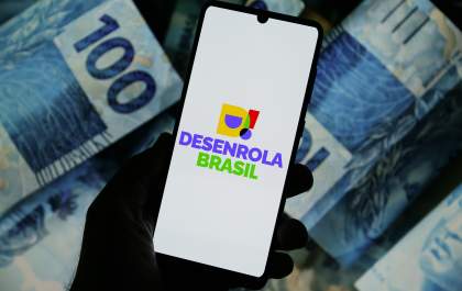 Programa Desenrola supera expectativas e arrecada R$ 4,9 bilhões em acordos de dívidas com autarquias federais