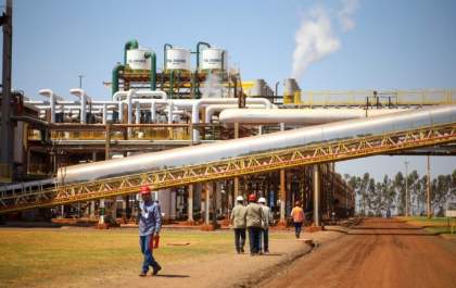 MS gera 1.379 empregos formais em setembro, com destaque para Construção, Indústria e Comércio
