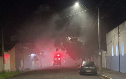 Homem é investigado por incendiar a casa da ex-companheira por ciúmes