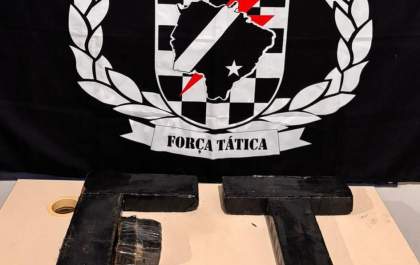 Força Tática frustra fuga e intercepta carro carregado de maconha em Três Lagoas