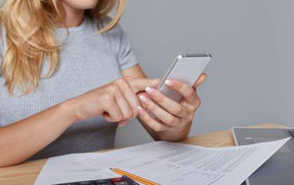 Do guichê ao clique: como a digitalização simplificou o pagamento de IPVA, multas e licenciamento?