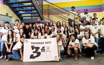 CEA promove tarde de surpresa e emoção para alunos do Terceirão