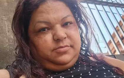 Mulher é morta a tiros na área de casa em Araçatuba