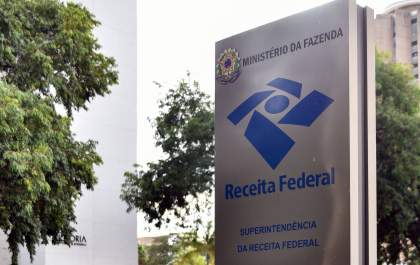 Golpe usa dados reais e simula cobranças da Receita Federal
