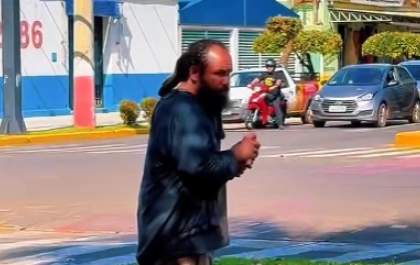 Cheiroso é internado para tratamento após anos vivendo em barraca na região central de Três Lagoas