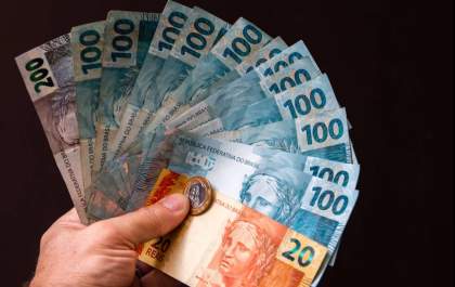 Congresso aprova LDO com previsão de salário mínimo de R$ 1.627 para 2026