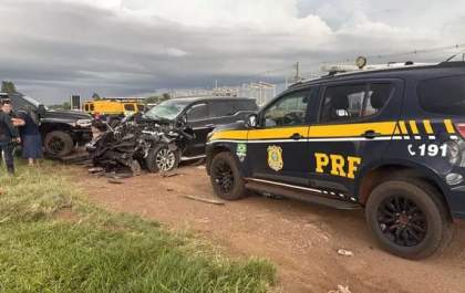 Perseguição policial termina em acidente no trevo da MS-386 com a BR-463