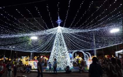 Nesta sexta tem chegada do Papai Noel na praça Rui Barbosa e Parada de Natal do Atamor