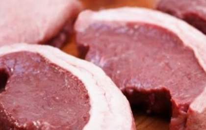 Mulher é presa ao ser flagrada furtando carne e chocolate em mercado de Birigui
