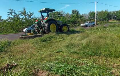 Fiscalização intensificada amplia intimações por mato alto em Araçatuba