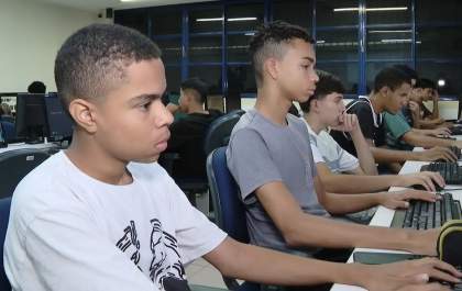 Iniciativa do Unicef ultrapassa 1,2 milhão de oportunidades para jovens em situação de vulnerabilidade no Brasil