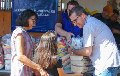 Assistência Social entrega mais de 4.500 cestas de Natal a famílias em situação de vulnerabilidade em Três Lagoas
