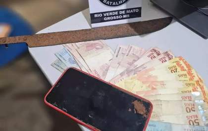 Jovem de 17 anos cometeu homicídio, roubos e se envolveu em acidente após fugir com veículo da vítima