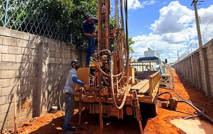 Empresa inicia perfuração de poço semiartesiano no Portal da Pérola 2, em Birigui