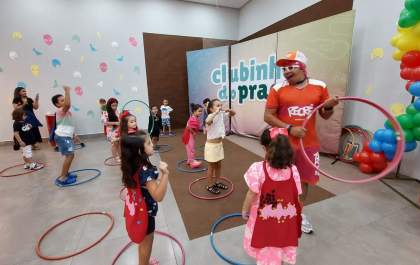 Shopping promove brincadeiras clássicas e oficina de slime nas férias
