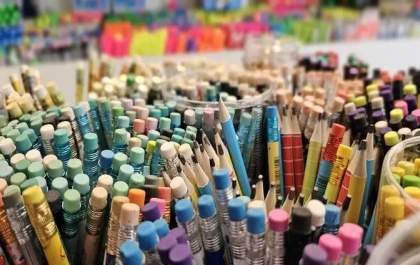 Pesquisa do PROCON aponta variação de até 200% no preço do material escolar em Três Lagoas