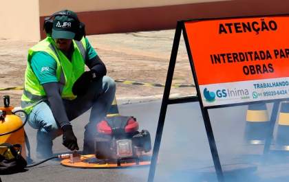 Teste de fumaça aponta mais de 70 residências com ligações irregulares de esgoto
