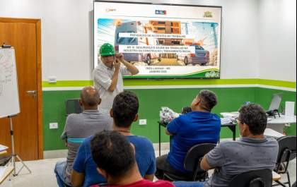 Treinamento gratuito em NR 18 é oferecido para trabalhadores autônomos da construção civil