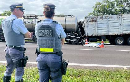 Jovem de 18 anos morre ao bater caminhão na traseira de outro na Rondon