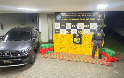 DOF apreende mais de 1,2 tonelada de droga e recupera veículo roubado