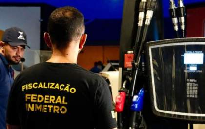Operação Tô de Olho flagra 214 irregularidades em postos de combustíveis