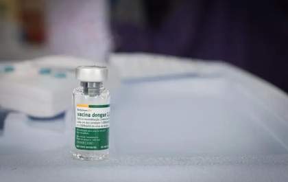 Profissionais de Saúde começam a ser vacinados contra a dengue em Araçatuba