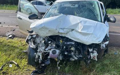 Professora aposentada de Penápolis morre em colisão entre dois carros em rodovia