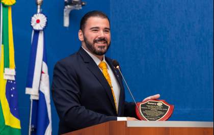 Câmara homenageia Rotary Internacional pelos 121 anos de atuação