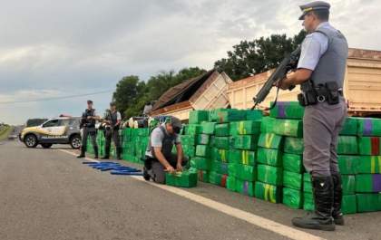 Motorista flagrado com mais de 4 toneladas de maconha é condenado a 7 anos de prisão