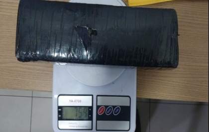 Casal é preso acusado de tráfico de drogas em Andradina após atiçar cão da raça “Pitbull” contra PM