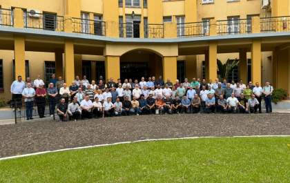 Reitor e vice-reitor do Unisalesiano de Araçatuba participam de encontro nacional no Sul