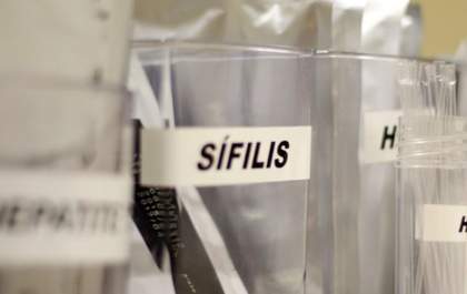 SUS passa a adotar antibiótico para prevenir sífilis e clamídia