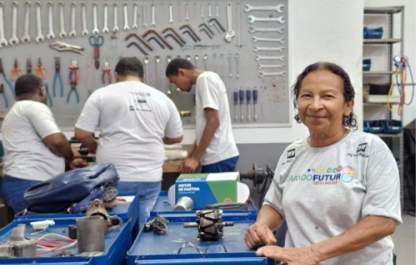 Petrobras e Gerando Futuro ajudam adultos a retomarem os estudos