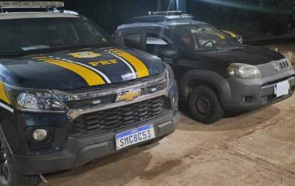 PRF recupera carro furtado com placas falsas na BR-262