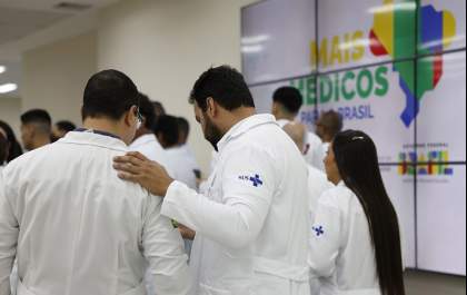 Mais Médicos abre 1,5 mil vagas com inscrições até 8 de abril