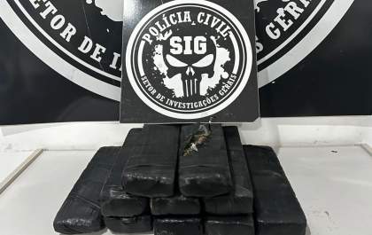 Mulher é flagrada com 8 kg de maconha em carro por aplicativo em Três Lagoas