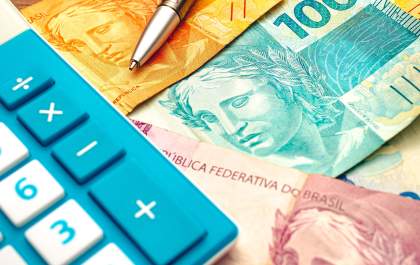 Ministro sugere ampliar endividamento do país para salvar a economia popular