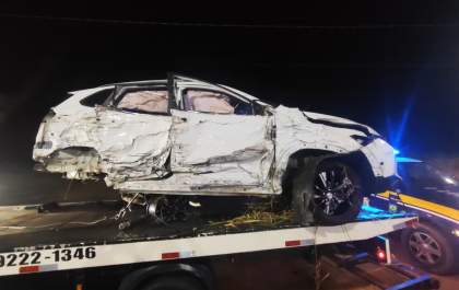 Ladrão furta carro em Araçatuba e foge após batê-lo em Hilux em rodovia no Mato Grosso do Sul
